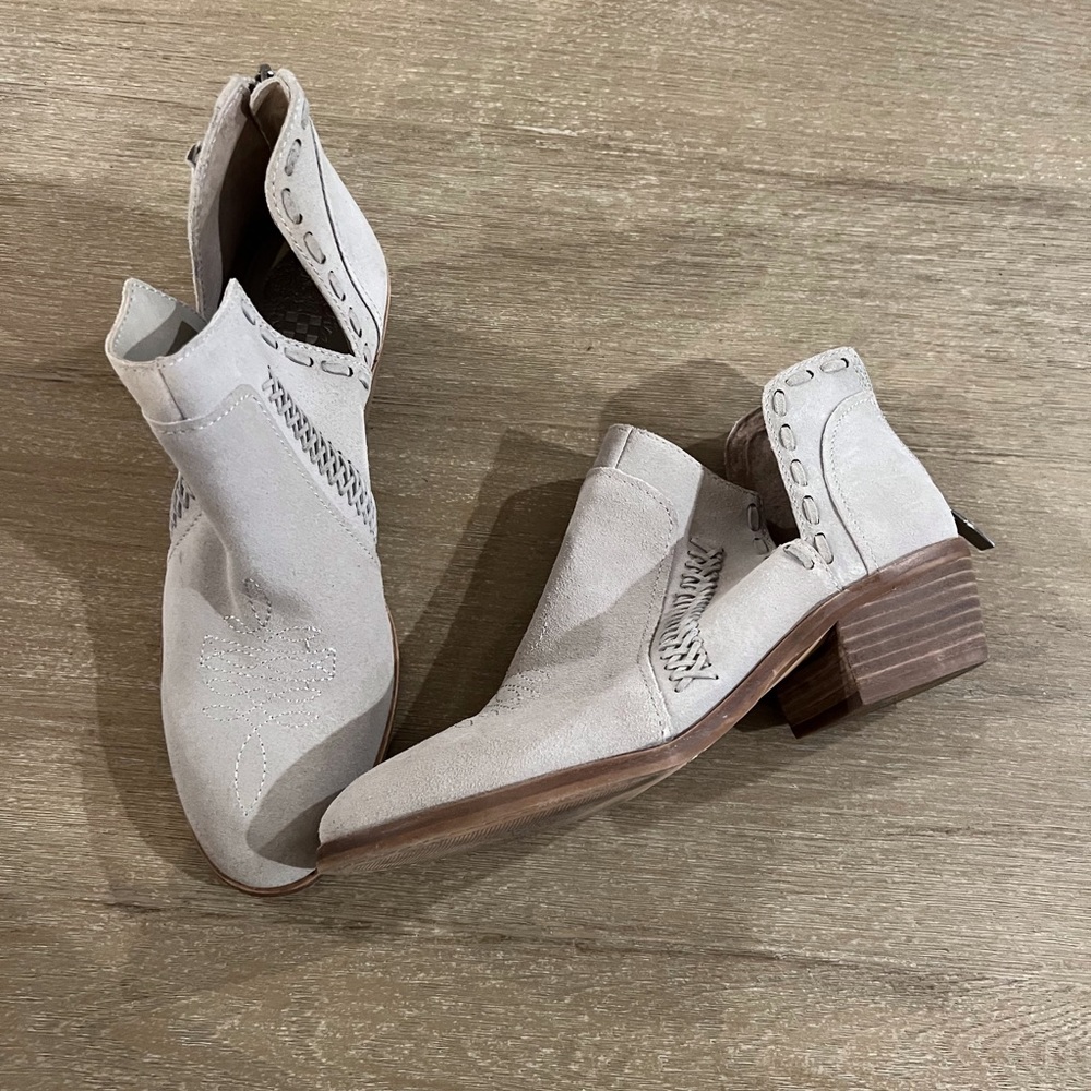 Mini booties